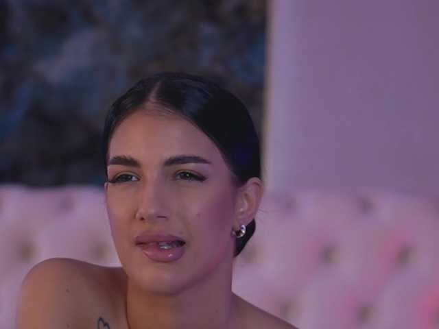 Sex chat gratuit in direct cu RaisaKali pe BongaCams