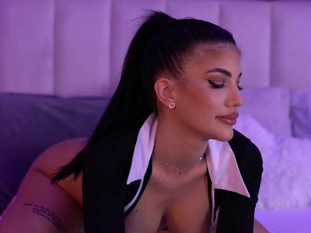 Sex chat gratuit in direct cu RaisaKali pe BongaCams
