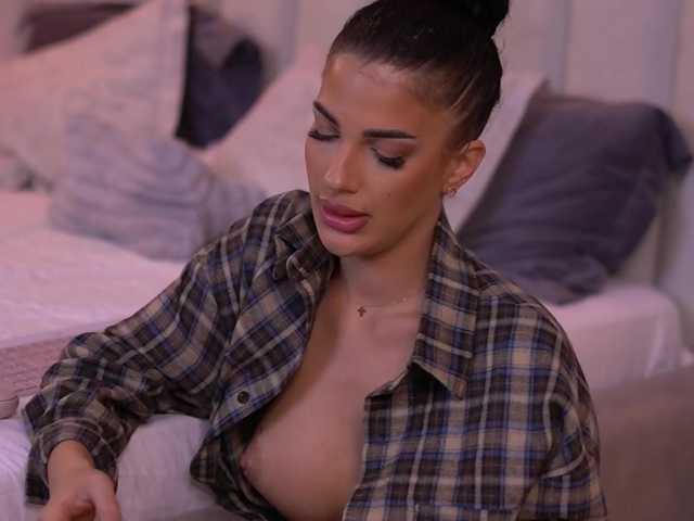 RaisaKali's BongaCams show and profile