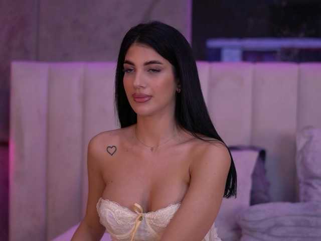 Sex chat gratuit in direct cu RaisaKali pe BongaCams