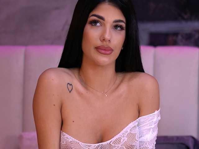 Sex chat gratuit in direct cu RaisaKali pe BongaCams