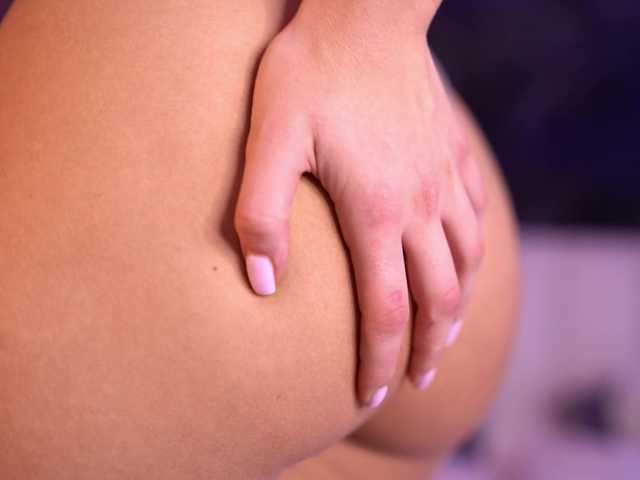 Sex chat gratuit in direct cu RaisaKali pe BongaCams