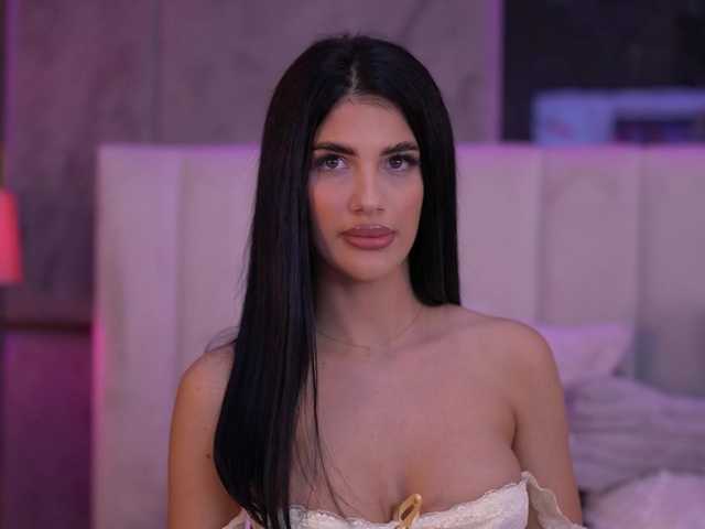 Sex chat gratuit in direct cu RaisaKali pe BongaCams