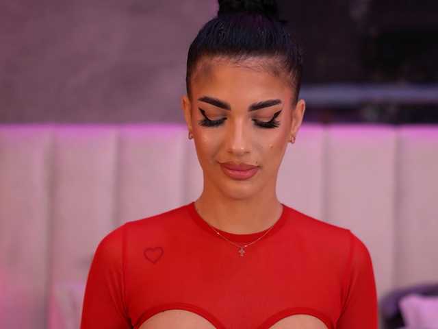 Sex chat gratuit in direct cu RaisaKali pe BongaCams