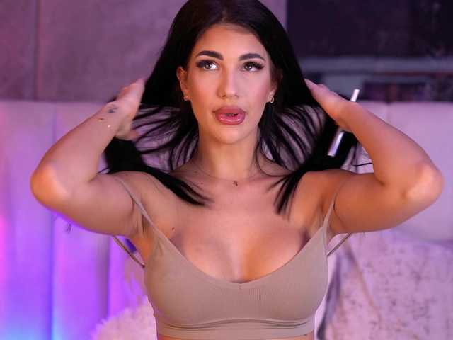 Sex chat gratuit in direct cu RaisaKali pe BongaCams