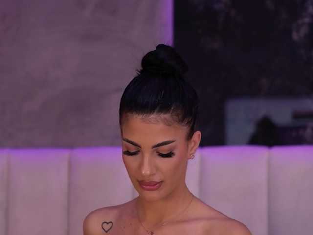 Sex chat gratuit in direct cu RaisaKali pe BongaCams