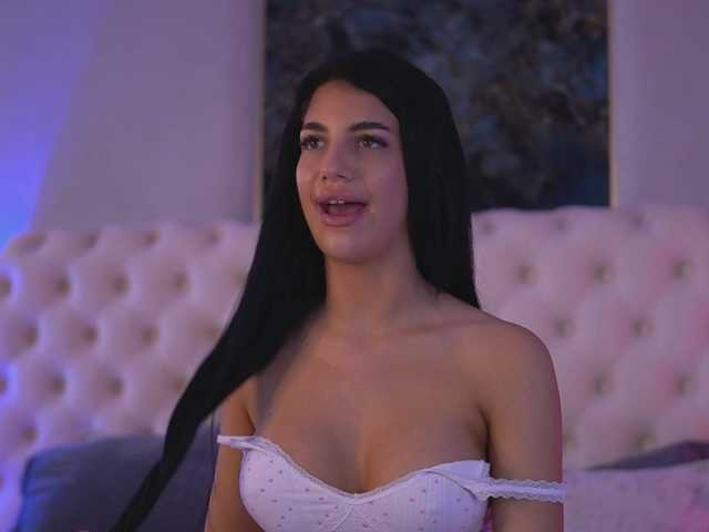 Sex chat gratuit in direct cu RaisaKali pe BongaCams