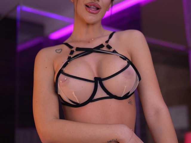 Sex chat gratuit in direct cu RaisaKali pe BongaCams