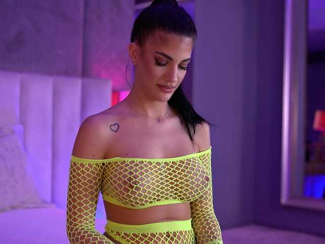 Sex chat gratuit in direct cu RaisaKali pe BongaCams