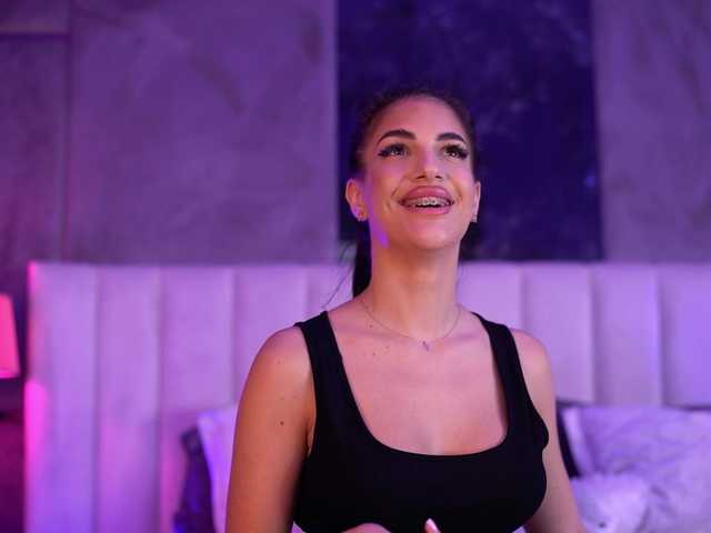 Sex chat gratuit in direct cu RaisaKali pe BongaCams