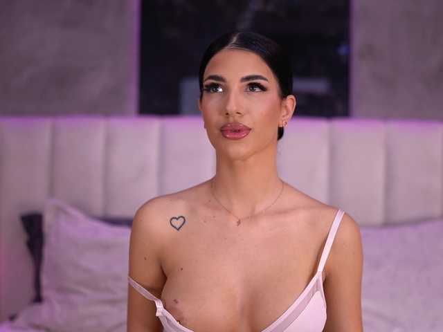 Sex chat gratuit in direct cu RaisaKali pe BongaCams