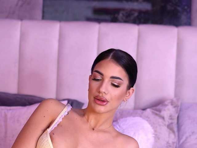 Sex chat gratuit in direct cu RaisaKali pe BongaCams