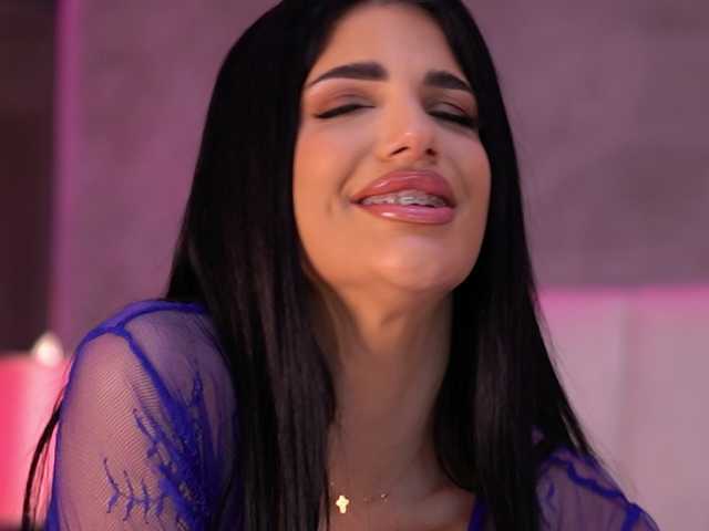 Sex chat gratuit in direct cu RaisaKali pe BongaCams