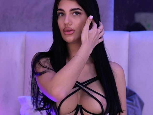 Sex chat gratuit in direct cu RaisaKali pe BongaCams