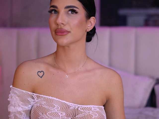 Sex chat gratuit in direct cu RaisaKali pe BongaCams