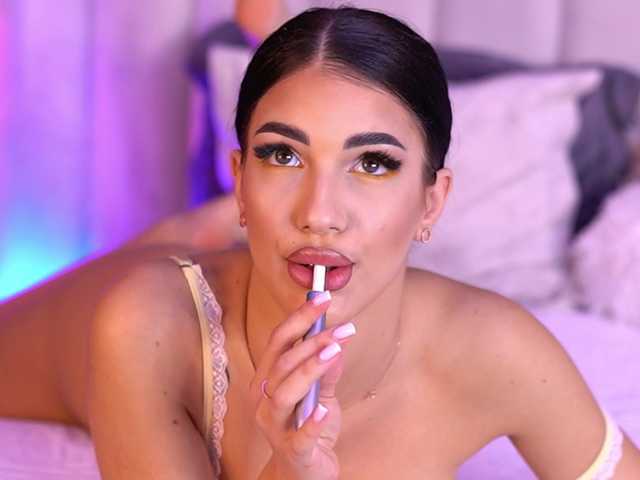 Sex chat gratuit in direct cu RaisaKali pe BongaCams