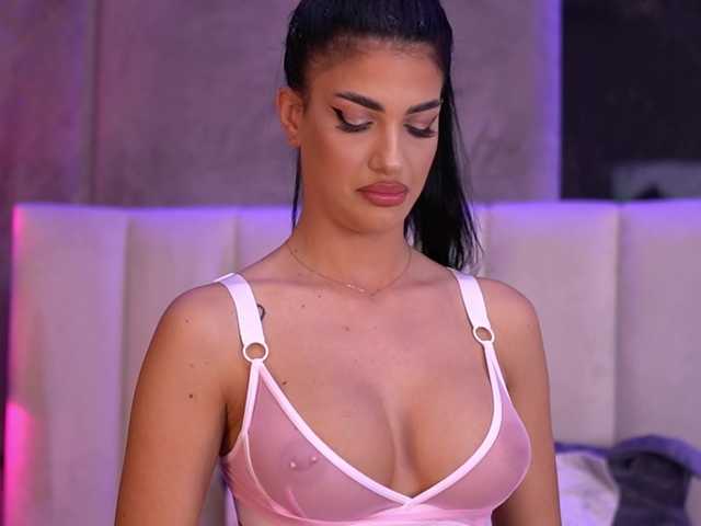 Sex chat gratuit in direct cu RaisaKali pe BongaCams