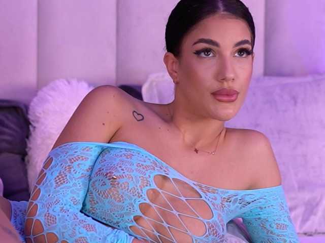 Sex chat gratuit in direct cu RaisaKali pe BongaCams