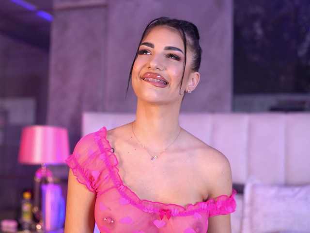 Sex chat gratuit in direct cu RaisaKali pe BongaCams