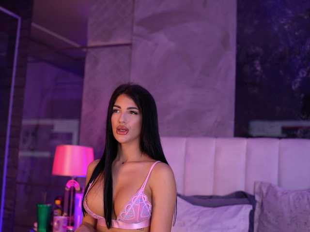 Sex chat gratuit in direct cu RaisaKali pe BongaCams