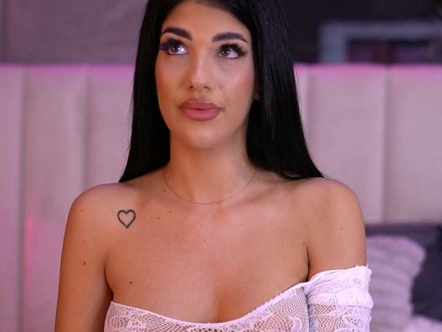 Sex chat gratuit in direct cu RaisaKali pe BongaCams