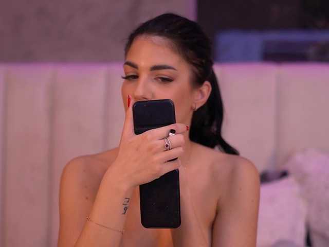 Sex chat gratuit in direct cu RaisaKali pe BongaCams