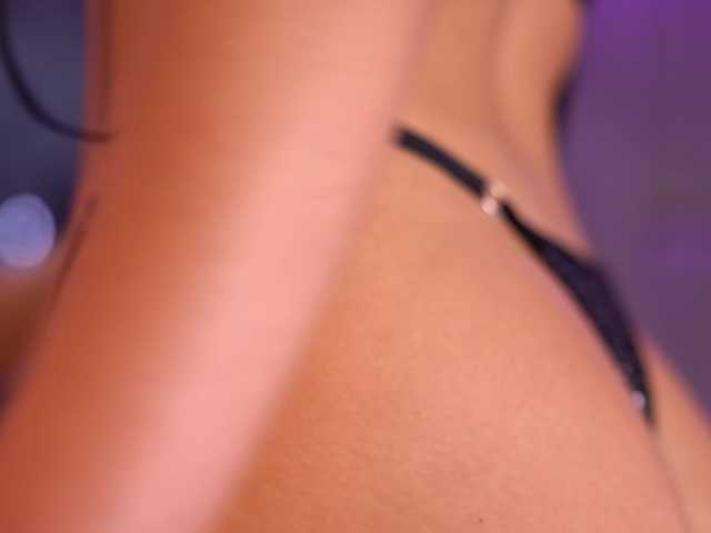 Sex chat gratuit in direct cu RaisaKali pe BongaCams