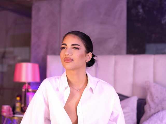 Sex chat gratuit in direct cu RaisaKali pe BongaCams