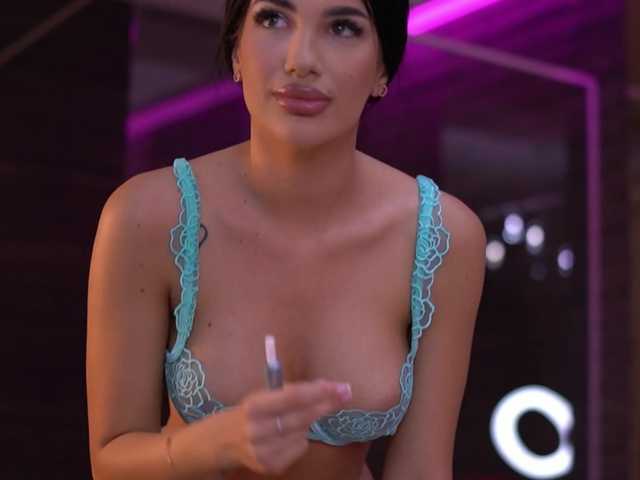 RaisaKali's BongaCams show and profile