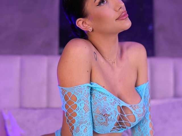 Sex chat gratuit in direct cu RaisaKali pe BongaCams