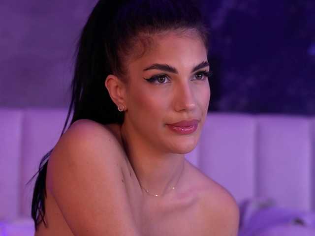 Sex chat gratuit in direct cu RaisaKali pe BongaCams