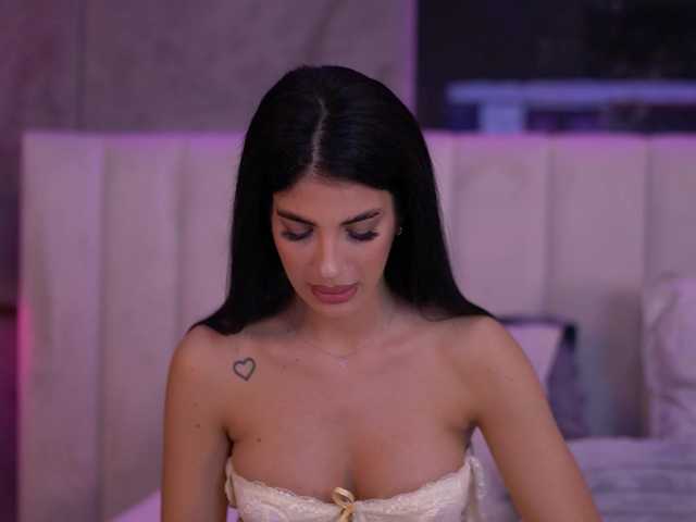 Sex chat gratuit in direct cu RaisaKali pe BongaCams