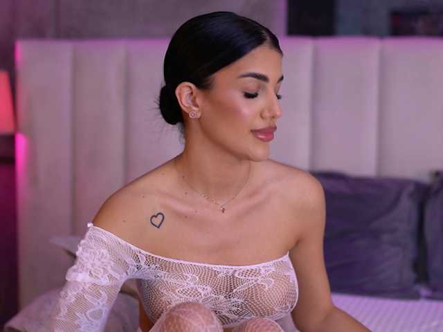 Sex chat gratuit in direct cu RaisaKali pe BongaCams