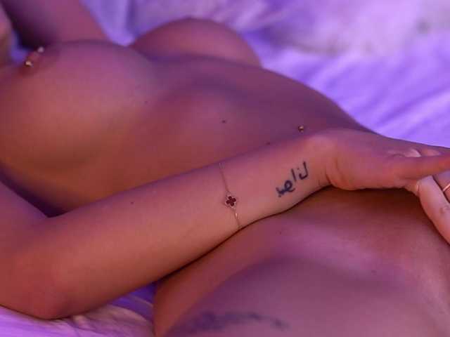 Sex chat gratuit in direct cu RaisaKali pe BongaCams