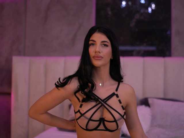 Sex chat gratuit in direct cu RaisaKali pe BongaCams