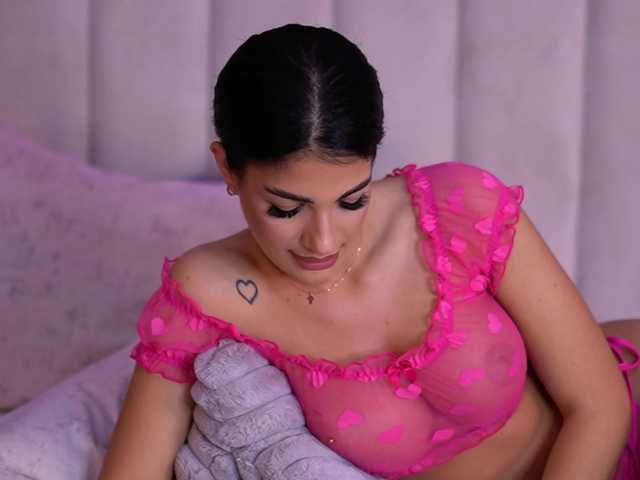 Sex chat gratuit in direct cu RaisaKali pe BongaCams