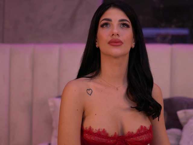 Sex chat gratuit in direct cu RaisaKali pe BongaCams