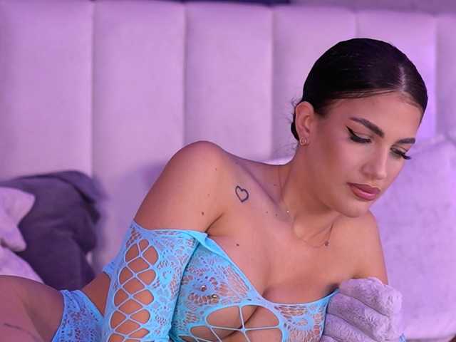 Sex chat gratuit in direct cu RaisaKali pe BongaCams