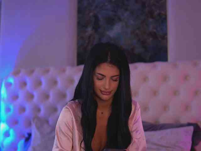 RaisaKali Live Webcam on BongaCams