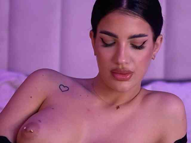 RaisaKali Live Webcam on BongaCams