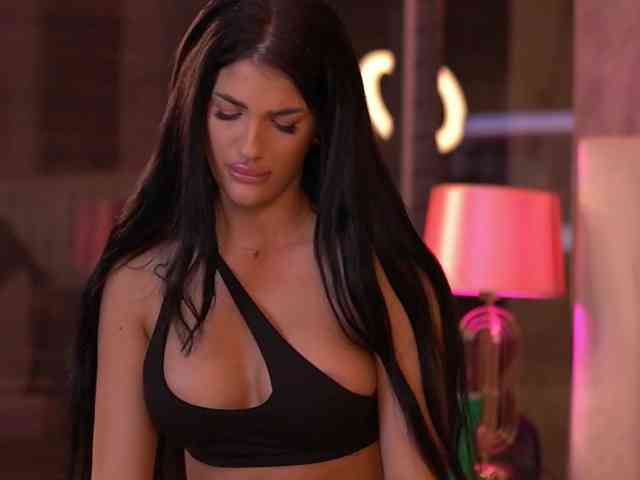 RaisaKali Live Webcam on BongaCams