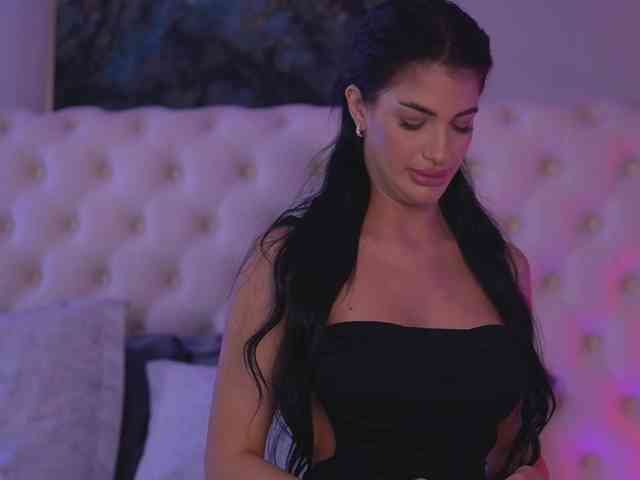RaisaKali Live Webcam on BongaCams