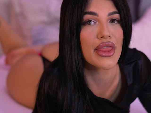 RaisaKali Live Webcam on BongaCams