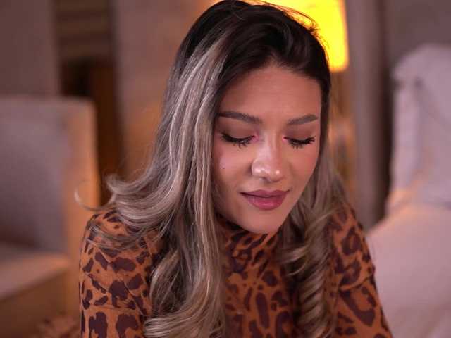 BlairSander's BongaCams show and profile