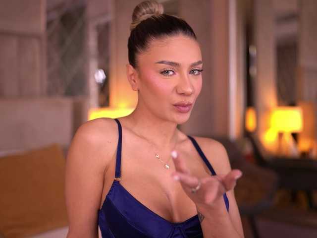 BlairSander's BongaCams show and profile