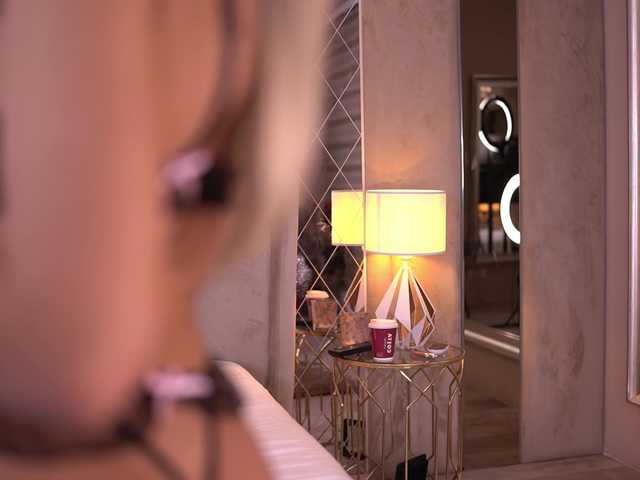 Sex chat gratuit in direct cu BlairSander pe BongaCams