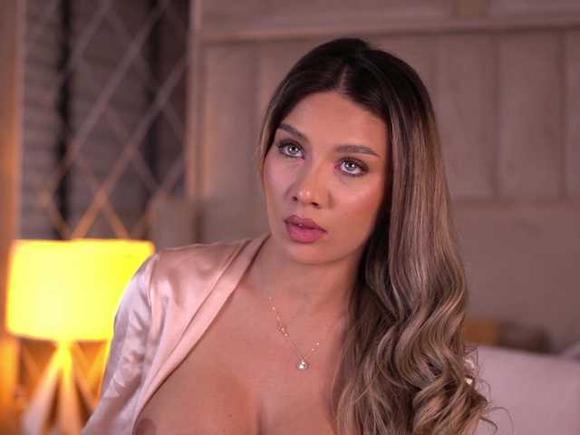 BlairSander's BongaCams show and profile