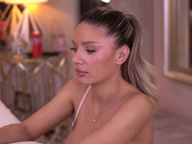 Sex chat gratuit in direct cu BlairSander pe BongaCams