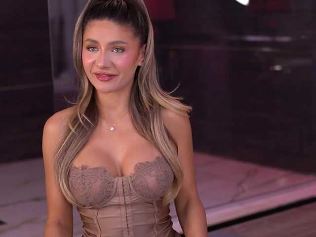 Sex chat gratuit in direct cu BlairSander pe BongaCams