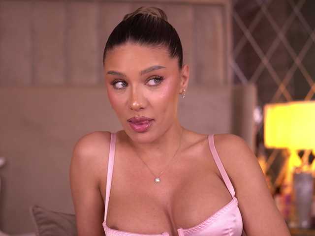 BlairSander's BongaCams show and profile